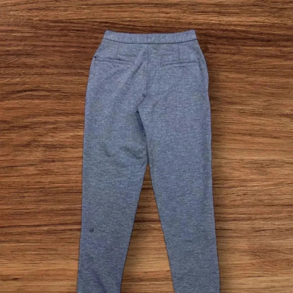 Lululemon city trek trouser II  28” - Picture 3 of 3